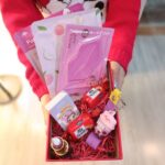 پک هدیه ولنتاین رنگ بنفش | کادوی ولنتاین | پک هدیه ولنتاین | روز ولنتاین | روز عشق | روز مادر | فانتزی | شب یلدا | پکیج کادویی | ولنتاین دخترانه | ولنتاین جعبه | ولنتاین زنانه | پک هدیه دخترانه | پک هدیه تولد | هدیه ولنتاین مردانه | هدیه سالگرد ازدواج