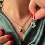 نیمست نقره زمرد با زنجیر | نیم ست نقره 925 عیار | نیم سرویس نقره زنانه خاص | نیم ست نقره زنانه نگین دار | نیم ست نقره دخترانه | نیم سرویس نقره زنانه نگین دار | نیم سرویس نقره زنانه ظریف | نیم سرویس نقره آبکاری | نیم سرویس نقره دخترانه | نیم سرویس گردنبند نقره زنانه | خرید نیم سرویس نقره زنانه | نیم سرویس نقره زنانه جدید | گردنبند نقره | گوشواره نقره | دستبند نقره | نیم سرویس نقره | نیم سرویس عروس | سنگ جواهری | نیم سرویس زنانه | هدیه روز مادر | کادوی روز مادر | هدیه ولنتاین | کادوی روز زن | هدیه زنانه | هدیه خاص | هدیه تولد زنانه | جواهر عتیقه | جواهری خانم سنگی | کد 1089