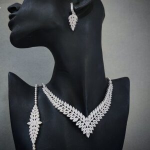 ست نقره زنانه | ست نقره 925 عیار | انگشتر نقره | گردنبند نقره | گوشواره نقره | سرویس نقره | جواهری خانوم سنگی