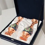 قیمت و خرید گلدان مسی دو عددی 25 سانتی مس و پرداز به همراه جعبه فانتزی - Image 2