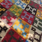 قیمت و خرید گلیم دستباف دو رو قشقایی رنگ گیاهی و پشم دستریس شسته شده و سرویس شده - Image 4