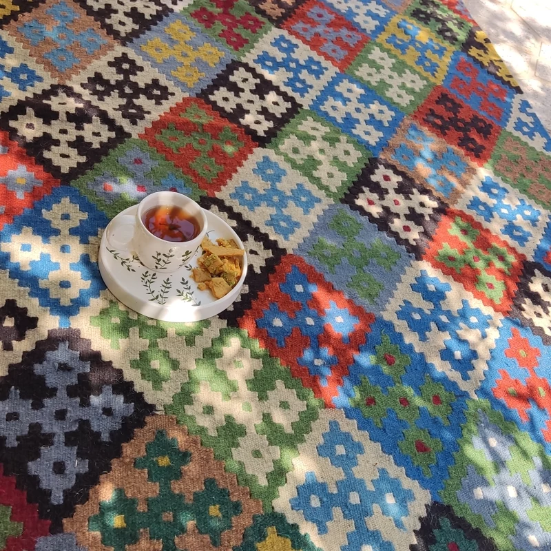 M2v3AwFVZHZyIv9UwqZSDBmWKBTvLLHs7OAe9llJTyo1AXRkqc.jpg_800X800X70 قیمت و خرید گلیم دستباف دو رو قشقایی شسته شده و سرویس شده با پشم و بافت مرغوب ایل قشقایی شیراز - Image 5